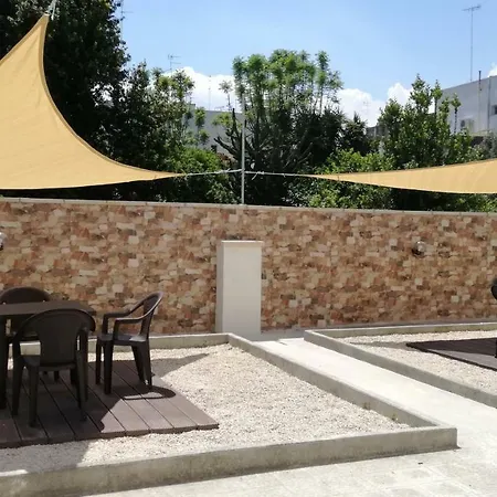 بيت للعطل Le Case Di Mescia Stella 18 *